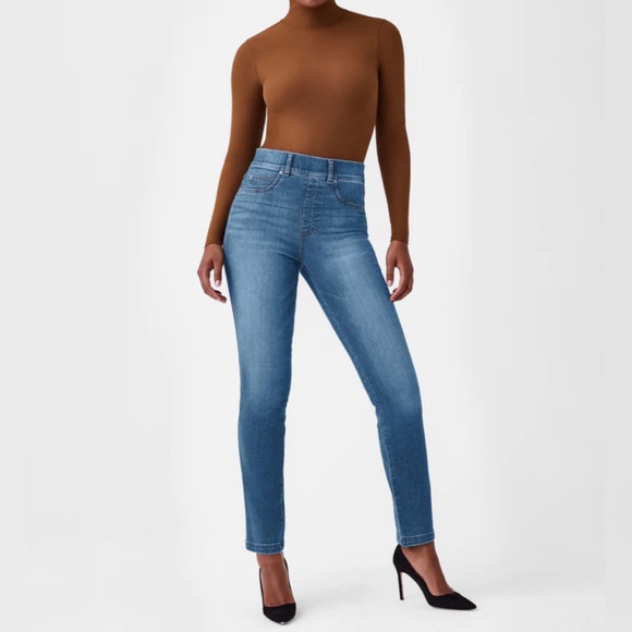 SPANX Denim - Spanx Ankle Straight Leg Jeans in Vintage Indigo Medium Wash Denim 20356Q Size L